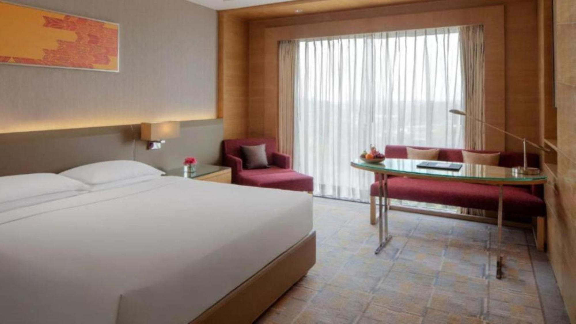 Hotel Seven Inn Near Delhi Airport ニューデリー エクステリア 写真