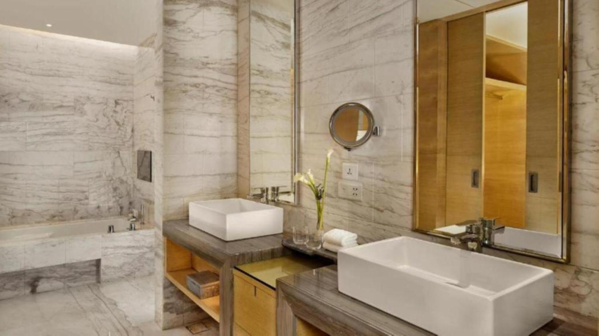 Hotel Seven Inn Near Delhi Airport ニューデリー エクステリア 写真